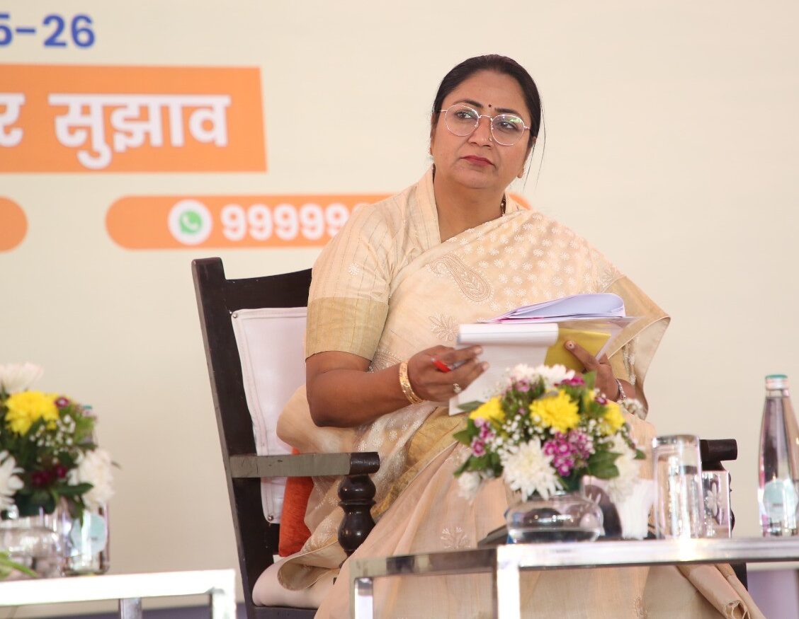 CM Rekha Gupta ने दिल्ली की सरकारी शिक्षा संस्थाओं का निरीक्षण किया; शिक्षा, स्वच्छता और पेयजल पर खास ध्यान