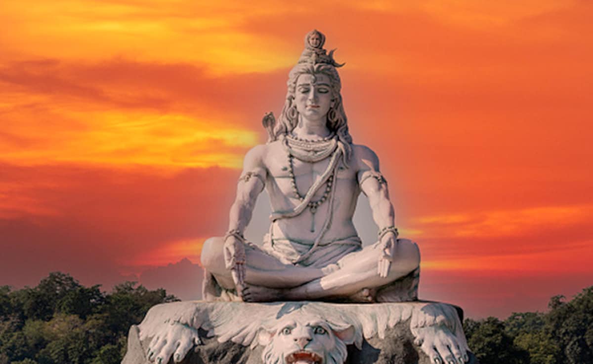 Pradosh Vrat Date And Time: कल है गुरु प्रदोष व्रत, जानें गुरु प्रदोष व्रत का समय, मुहूर्त, विधि और महत्व