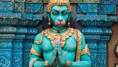 Hanuman ji Puja Rules: महिलाएं बजरंगबली की मूर्ति क्यों नहीं छूती? पूजा के नियमों को जानें