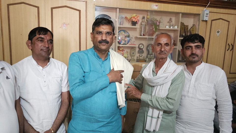 कैबिनेट मंत्री Krishna Kumar Bedi ने नरवाना में खुला दरबार लगाकर सुनी लोगों की समस्याएं
