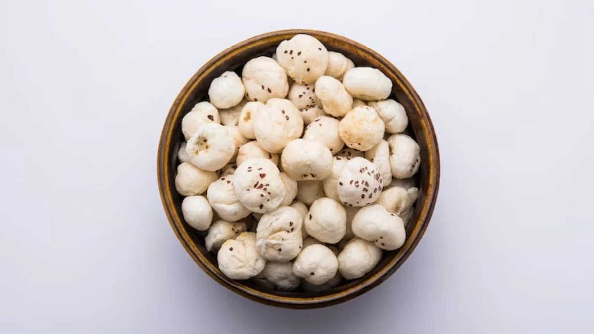 Makhana Health Benefits: इन गंभीर बीमारियों में मखाना का सेवन फायदेमंद है, जानें इसे खाने का सही समय और तरीका