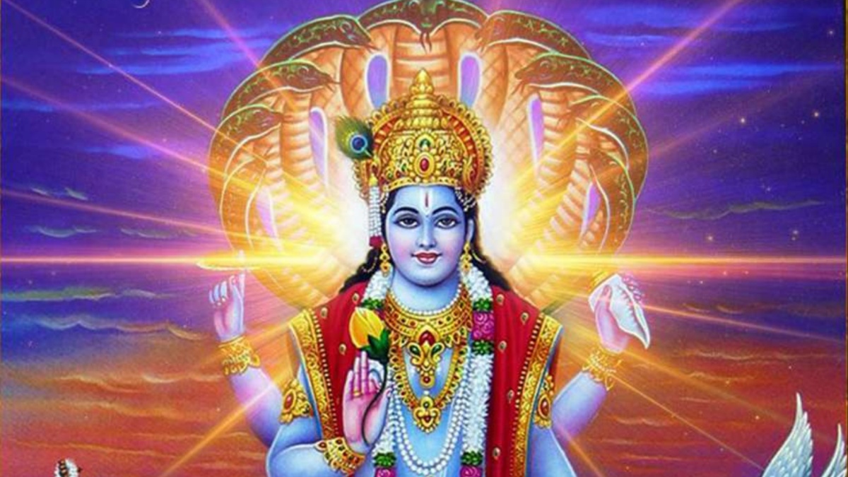 Nirjala Ekadashi Tulsi Upay 2025: निर्जला एकादशी पर सुख-सौभाग्य को बढ़ाने के लिए ये 5 उपाय करें