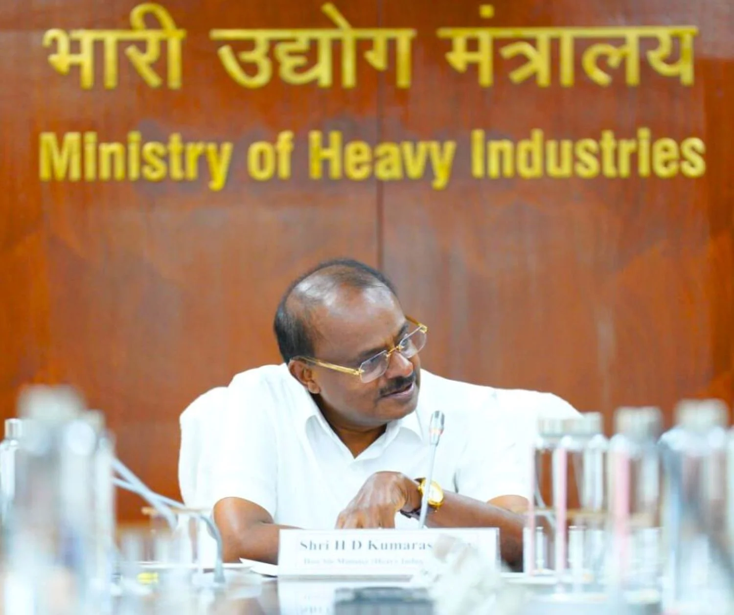 Union Minister HD Kumaraswamy ने इलेक्ट्रिक बस रोलआउट पर बैठक की अध्यक्षता की