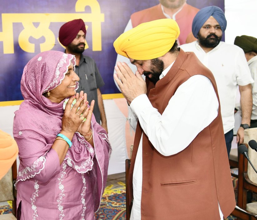 CM Bhagwant Mann ने भुल्लरहेड़ी, भलवान, धूरा, भदलवाड और पलासौर के ग्रामीणों के साथ बातचीत की