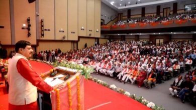 CM Mohan Yadav ने कर्मचारियों को स्वास्थ्य बीमा योजना का लाभ प्रदान करने की मांग को किया स्वीकृत