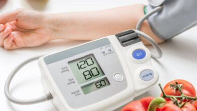 High Blood Pressure Tips: क्या ब्लड प्रेशर बढ़ता है, तो इन चीजों का सेवन करें बीपी कम करने के लिए