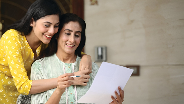 Mother's Day 2025: मां की सेहत का बढ़ती उम्र में रखें खास ध्यान दें, डाइट में ये पांच ड्राई फ्रूट और नट्स शामिल करें