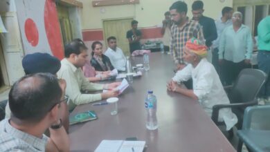 जिला कलक्टर लोकबंधु ने सिलोरा में लगाई रात्रि चौपाल ग्रामीणों की सुनी समस्याएं, दिए त्वरित निस्तारण के निर्देश क्षेत्र में किया रात्रि विश्राम