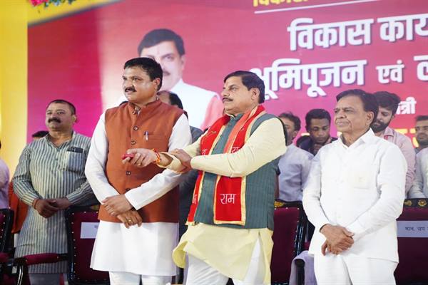 CM Mohan Yadav: मां नर्मदा के आशीर्वाद से अब हाटपिपल्या क्षेत्र के नागरिकों की प्यास बुझेगी