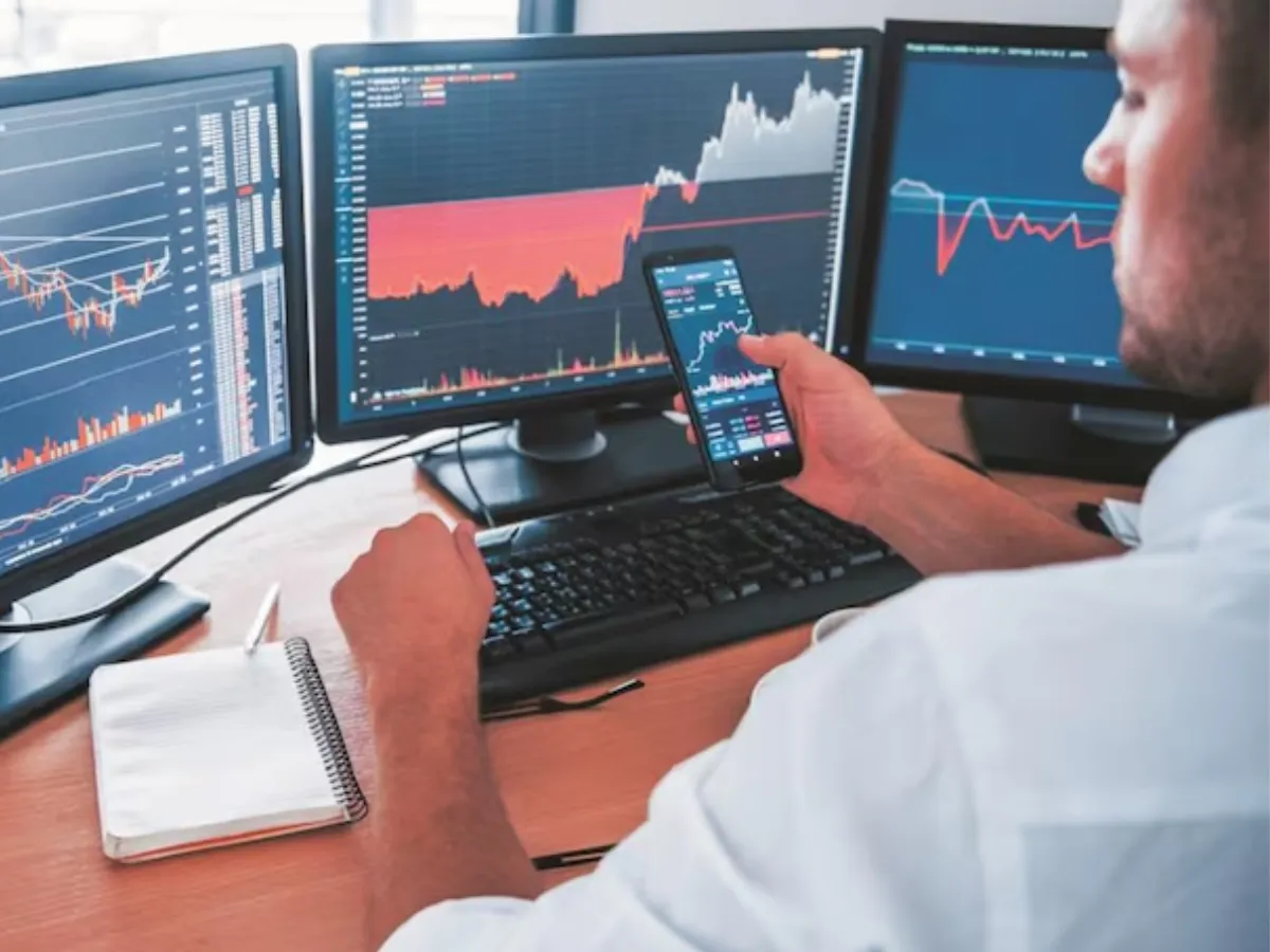 Bajaj Consumer Share: इस कंपनी के मैनेजमेंट में हुए बदलाव से खुश हुए निवेशक ने 20% का अपना सर्किट शेयर में लगाया
