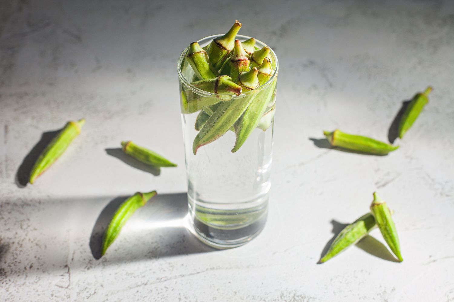 Okra Water Benefits: रोजाना भिंडी का पानी पीने से पाए जा सकते हैं पांच लाभ: वजन कम करने से दिल की सेहत तक ख्याल रखता है
