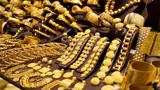 Gold Silver Price 27 June: सोने की कीमत में आज भी भारी गिरावट, अब 10 ग्राम का रेट इतना रह गया