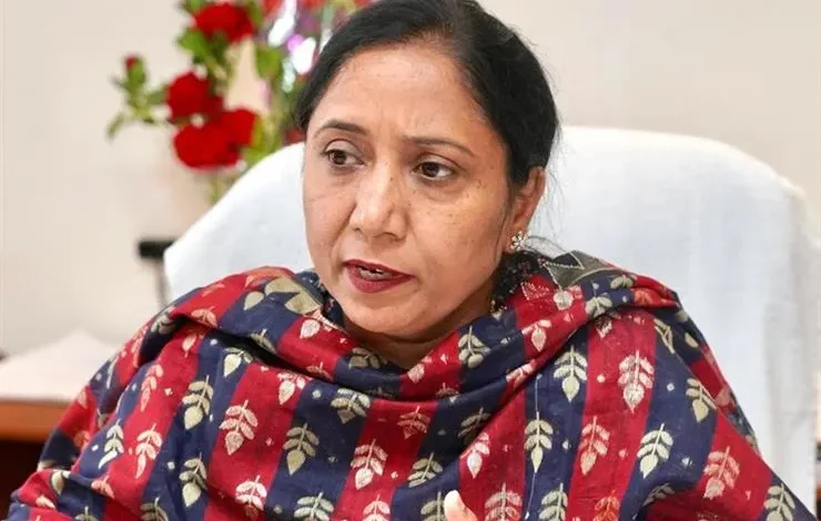 Dr Baljit Kaur: पंजाब सरकार ने बाल संरक्षण के लिए सख्त निर्देश जारी किए, सोशल मीडिया पर अश्लीलता बर्दाश्त नहीं की जाएगी