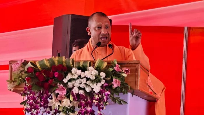 CM Yogi Adityanath ने अकबरपुर का नाम बदलकर श्रवणधाम कर दिया, अंबेडकरनगर को करोड़ों की सौगात