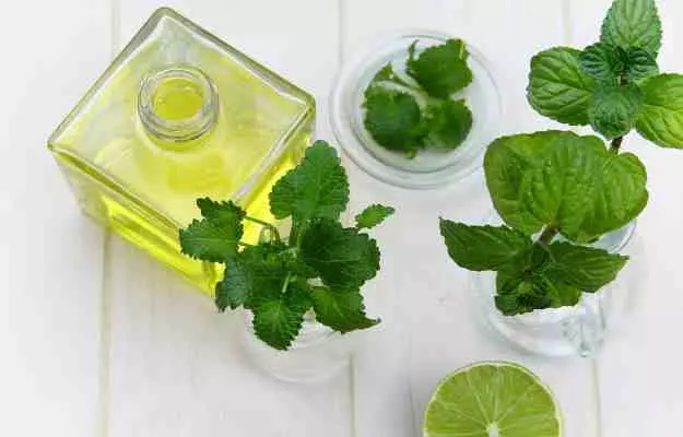 डॉक्टर ने बताया कि कैसे Peppermint Oil रात की भूख को खत्म कर सकता है