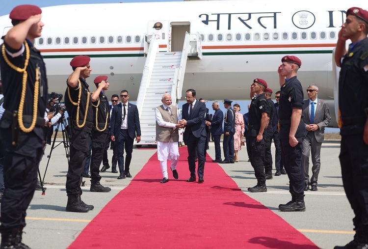 प्रधानमंत्री श्री नरेन्द्र मोदी ने साइप्रस गणराज्य के राष्ट्रपति से मुलाकात की