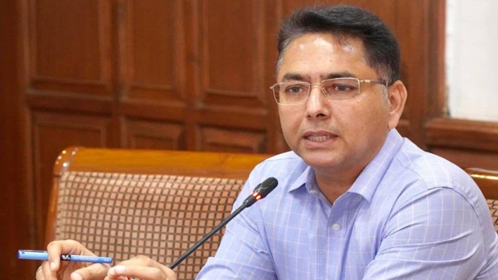 अमन अरोड़ा: अकाली भूमि पूलिंग नीति का विरोध कर रहे हैं, जिसकी उन्होंने खुद योजना बनाई थी