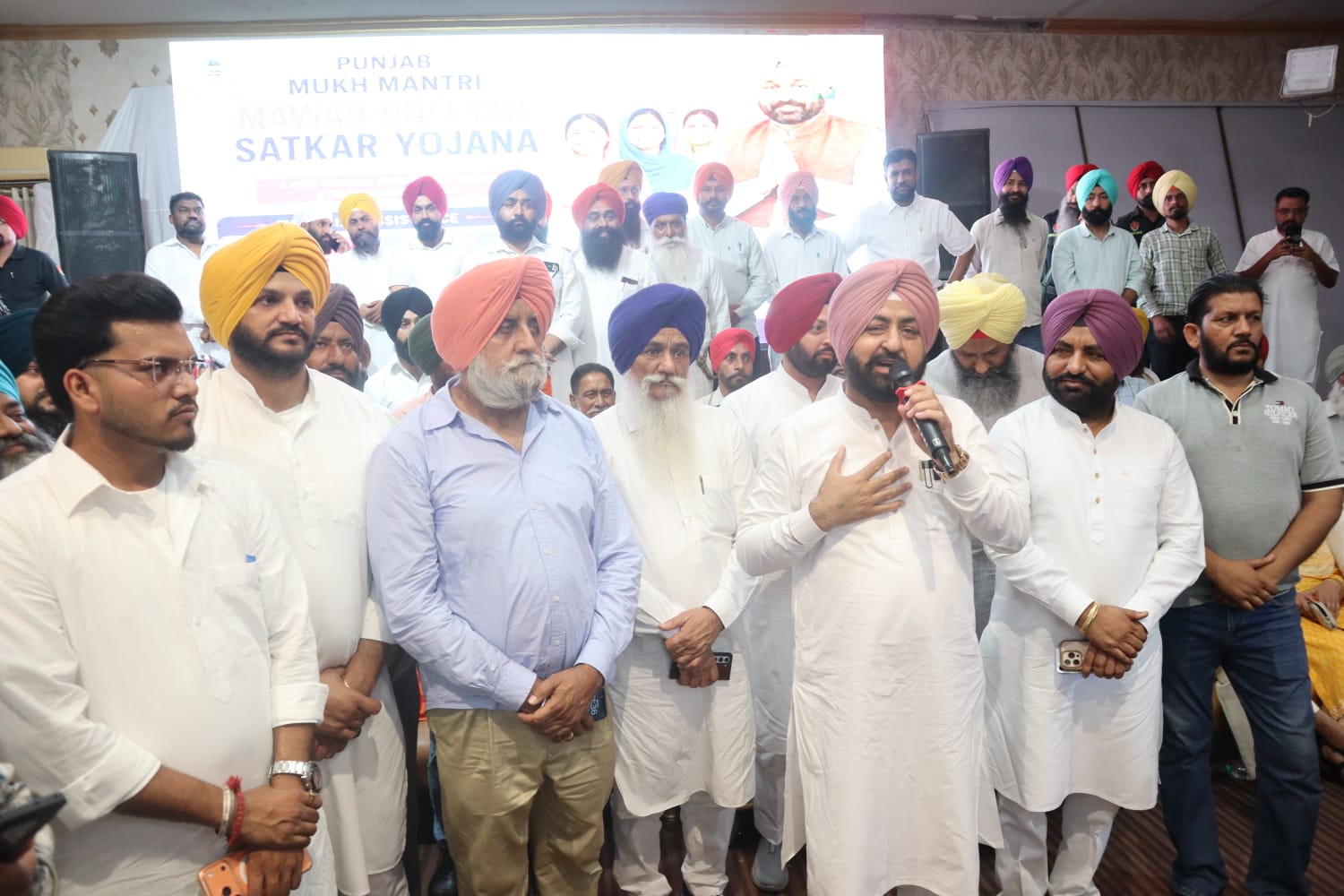 साहनेवाल से ‘माताओं-बेटियों सम्मान योजना’ का ऐतिहासिक शुभारंभ, हरदीप सिंह मुंडियां बोले- हर वादा निभाना हमारी जिम्मेदारी