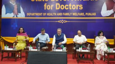 चंडीगढ़ में 59 डॉक्टरों का सम्मान, डॉ. बलबीर सिंह बोले- स्वस्थ पंजाब के निर्माण में डॉक्टरों का अहम योगदान